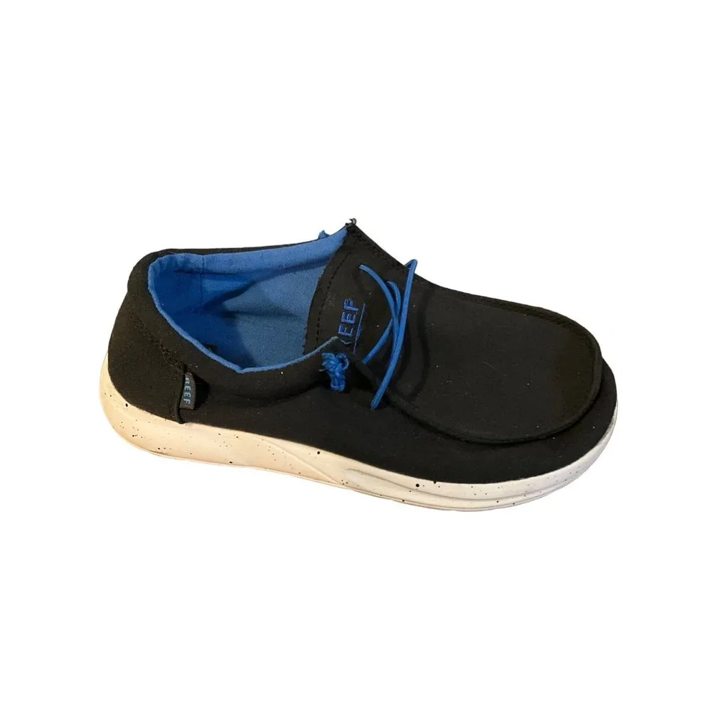 Kids Reef‎ size 5 Black slip on
